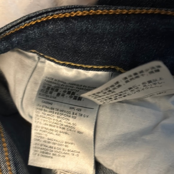 Levi's Blue Boyfriend Jeans Distressed Vintage - Picture 3 of 4